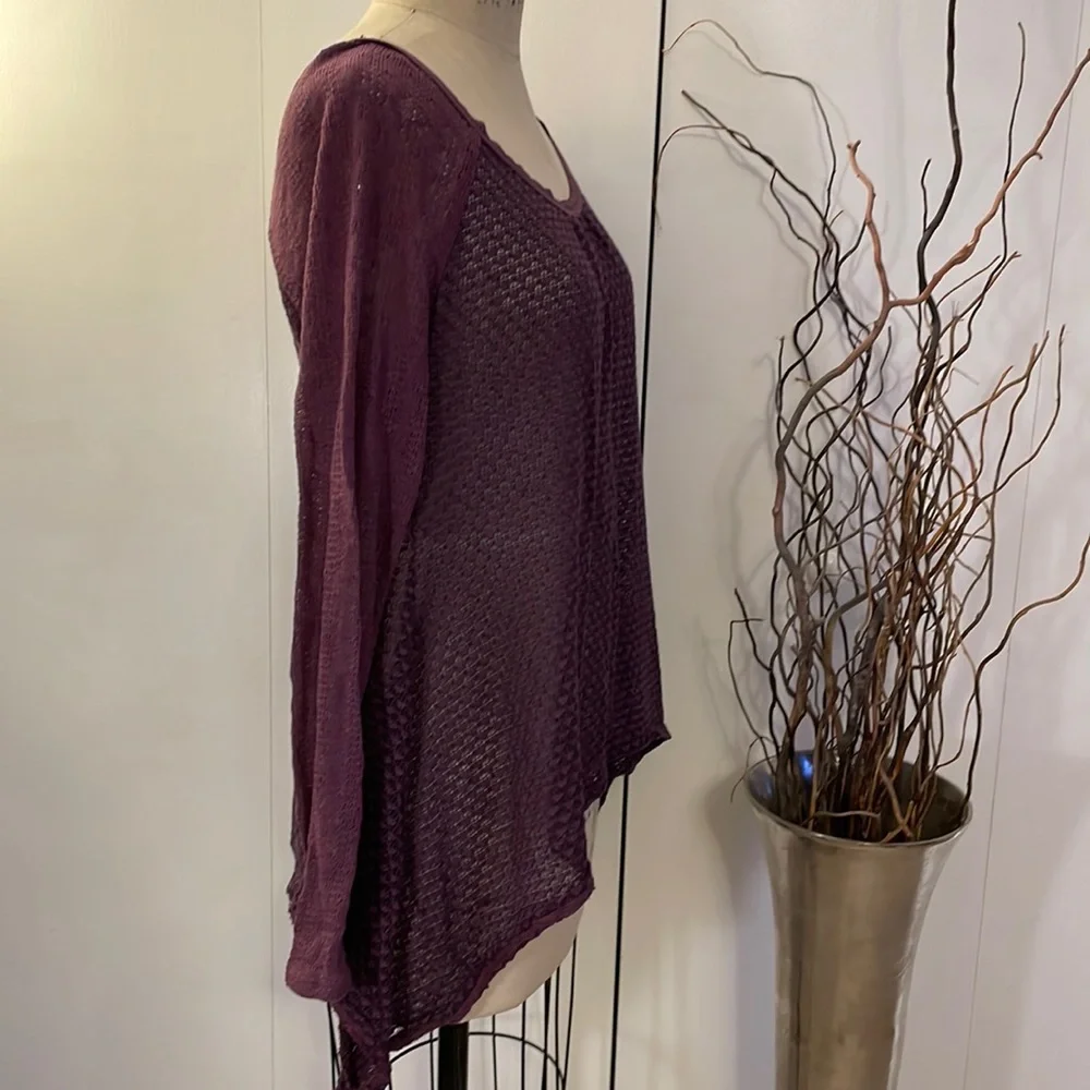 Jessica Simpson long sleeve see through wide neck lightweight sweater - Picture 6 of 7